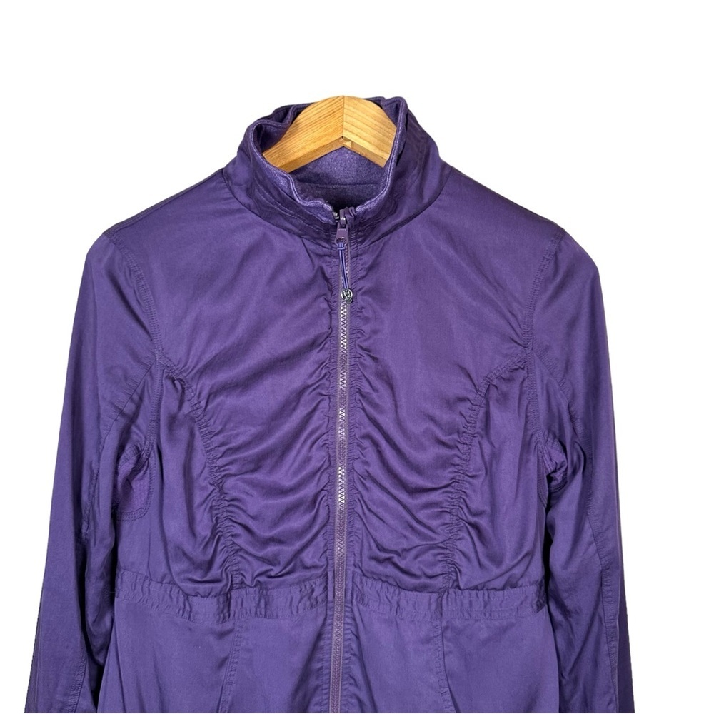 LULULEMON Inner Peace Reversible Jacket in Concord Grape - Picture 11 of 16